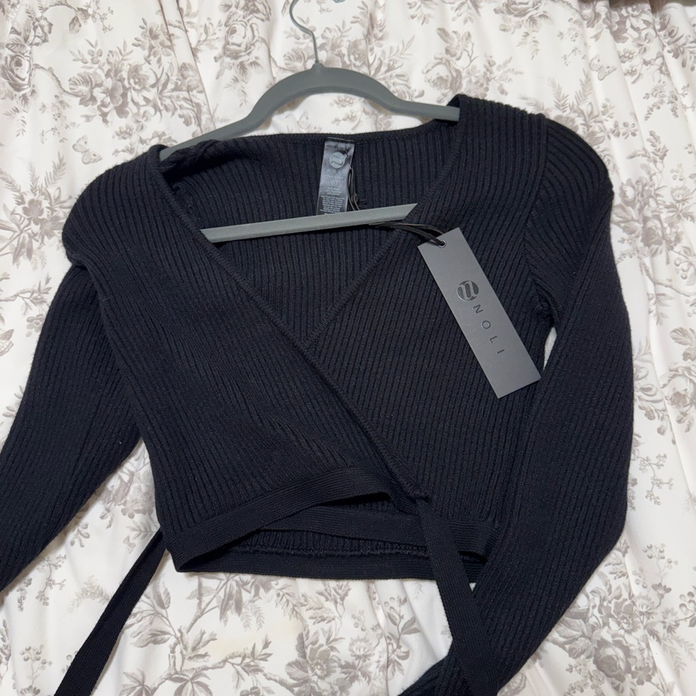 Noli black long sleeve